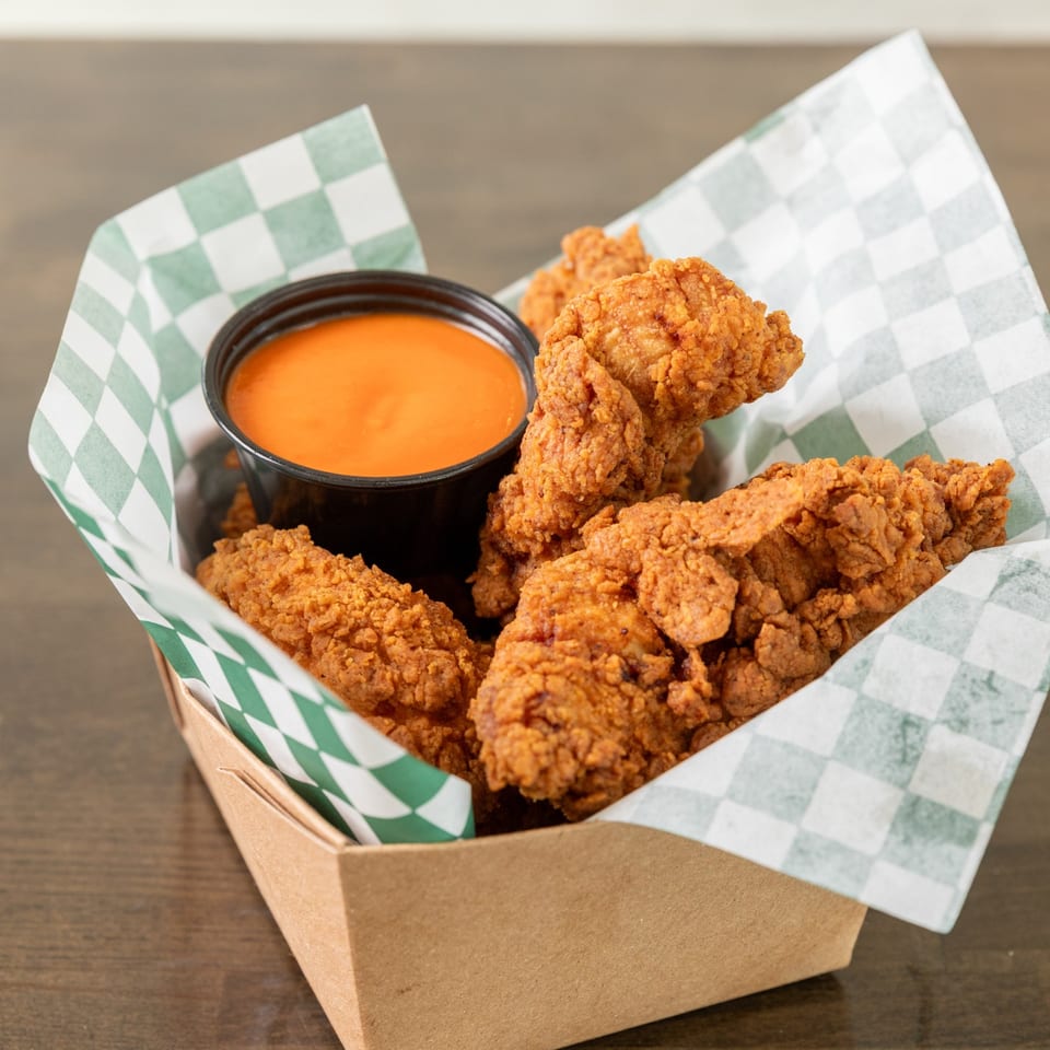 Chicken tenders with dipping sauce