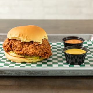 CRISPY CHICKEN SANDWICH