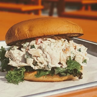 DELI CHICKEN SALAD SANDWICH
